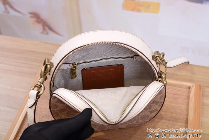 COACH蔻馳 新品發售 c家19年初新款盒子包 化妝包  Chz1608